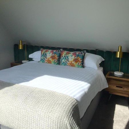 Ceol Na Dtonnta Hotel Doolin Bagian luar foto