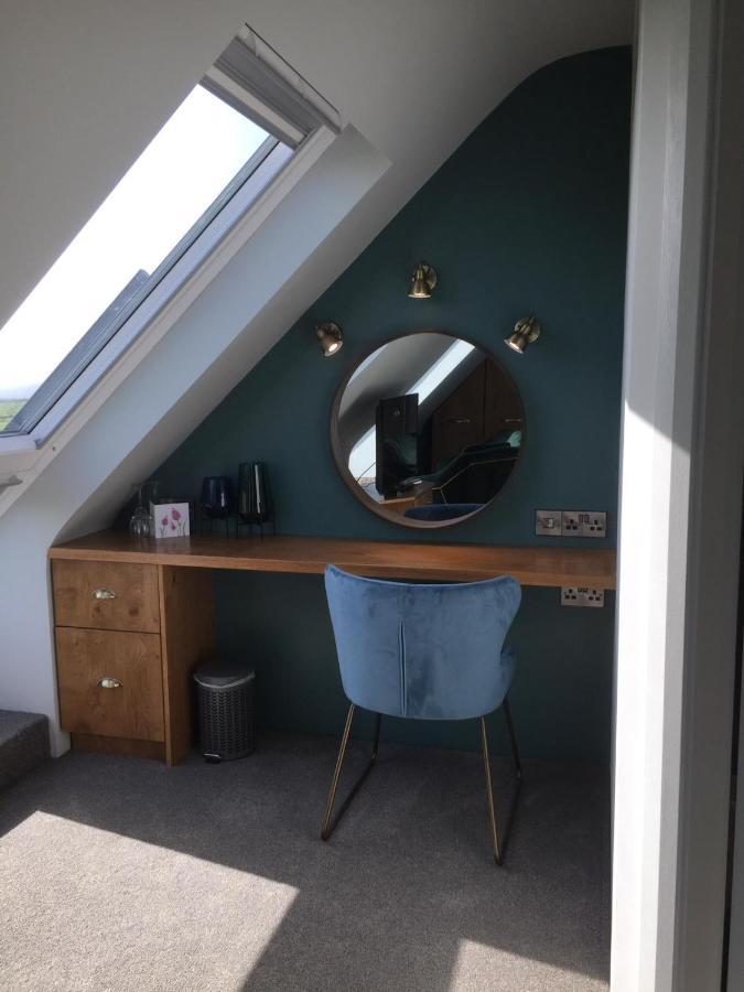 Ceol Na Dtonnta Hotel Doolin Bagian luar foto