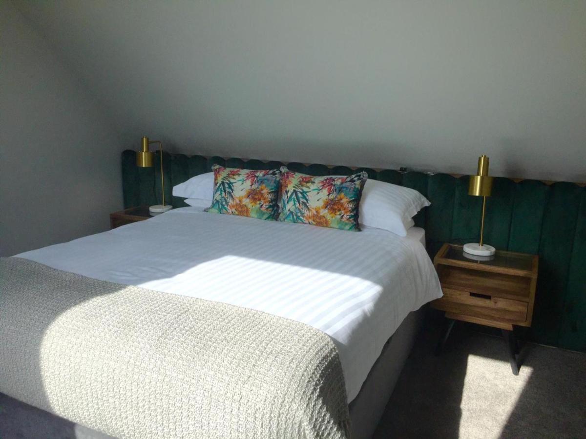 Ceol Na Dtonnta Hotel Doolin Bagian luar foto
