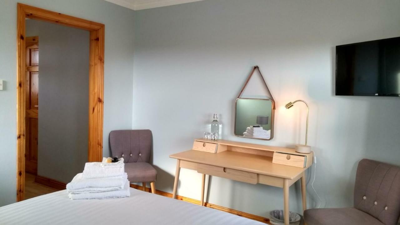 Ceol Na Dtonnta Hotel Doolin Bagian luar foto