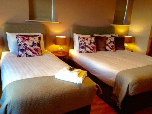 Ceol Na Dtonnta Hotel Doolin Bagian luar foto