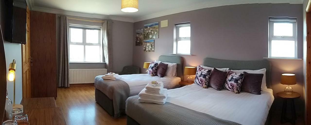 Ceol Na Dtonnta Hotel Doolin Bagian luar foto